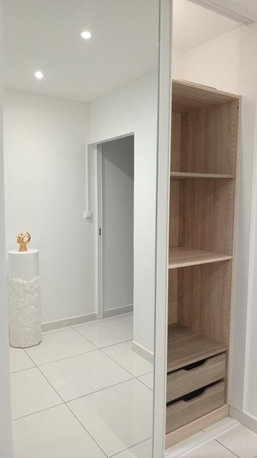 L'Instant Present Bed & Breakfast เลอ มูเล่ ภายนอก รูปภาพ